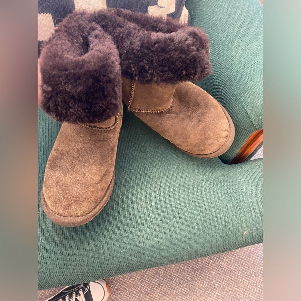 9 Emu Boots from Australia - Brown w/ Emu Coat